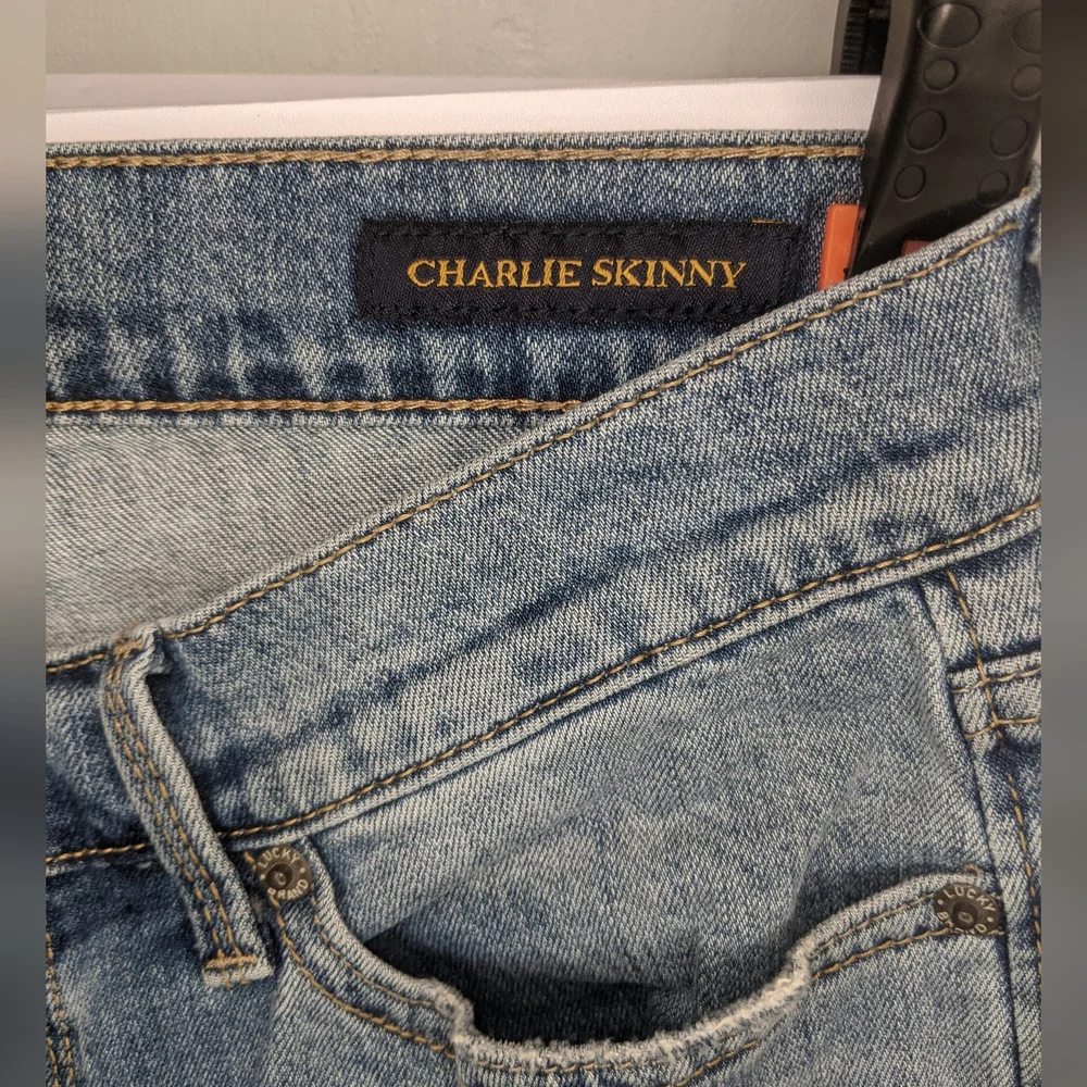 Lucky Brand 4/27 Charlie Skinny Jeans Floral Embroidered Raw Hem Distressed